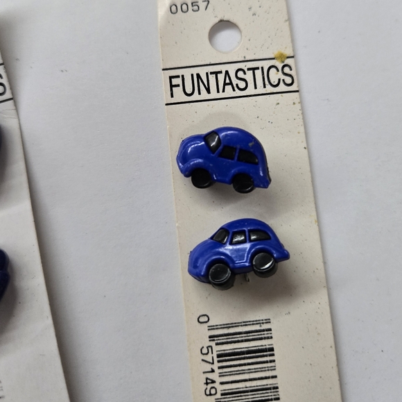 Vintage Novelty Kids Buttons Sewing Lot Bundle Trains Baseball Car Sailboat - Picture 5 of 10